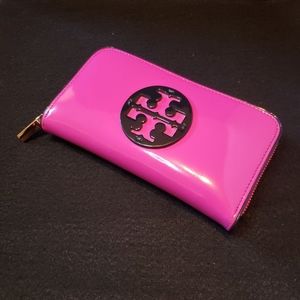 Tory Burch pink patent leather Continental wallet